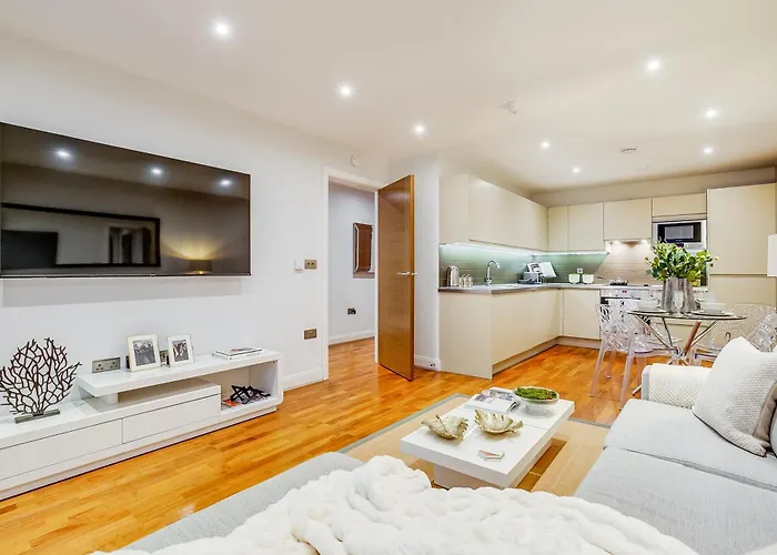 Chic 2Br Haven Nestled In Vibrant Battersea