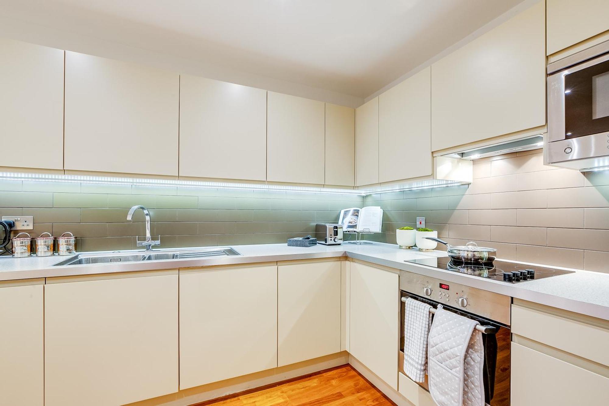 Apartment Chic 2br Haven Nestled In Vibrant Battersea *