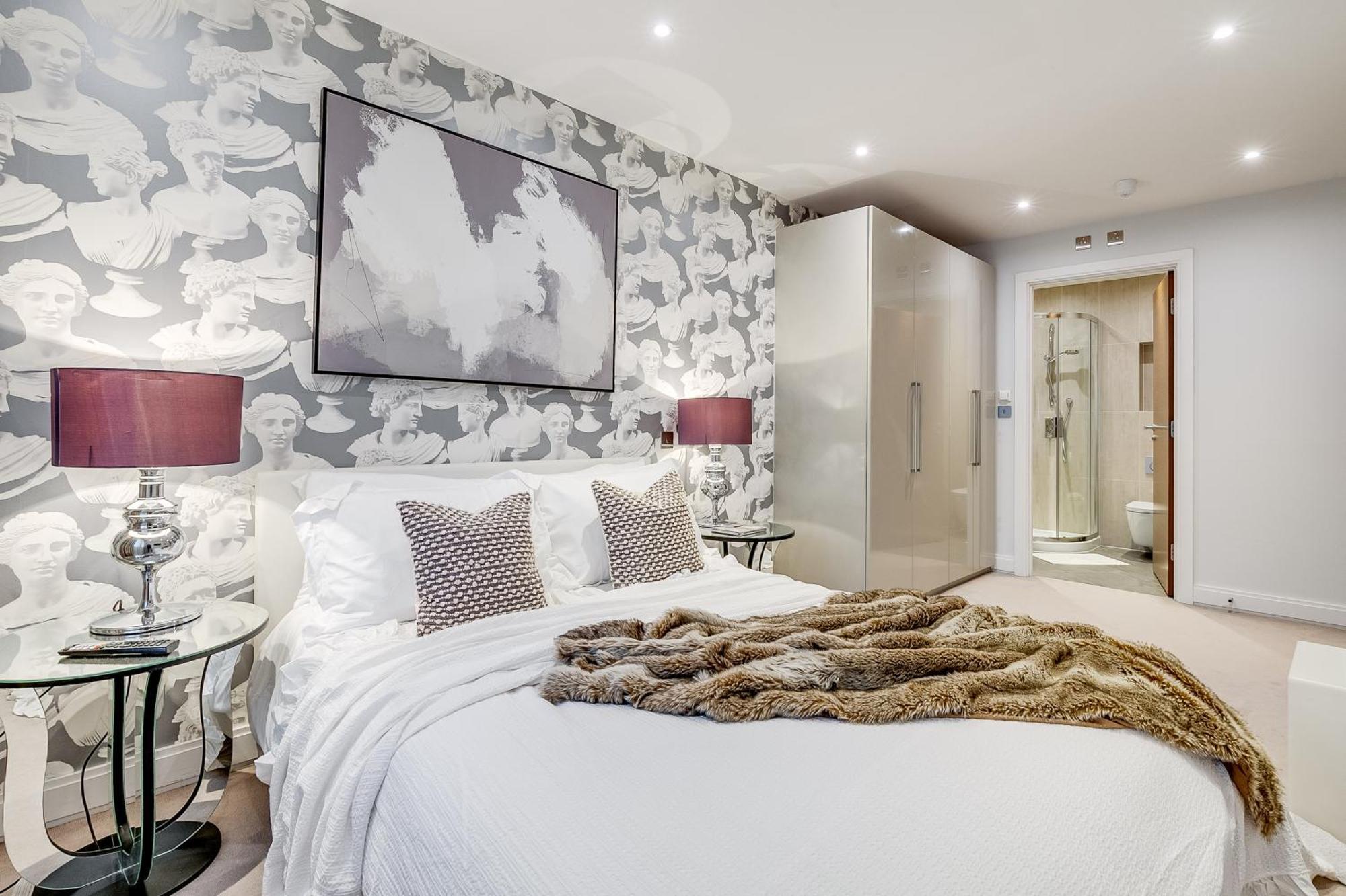 Chic 2br Haven Nestled In Vibrant Battersea