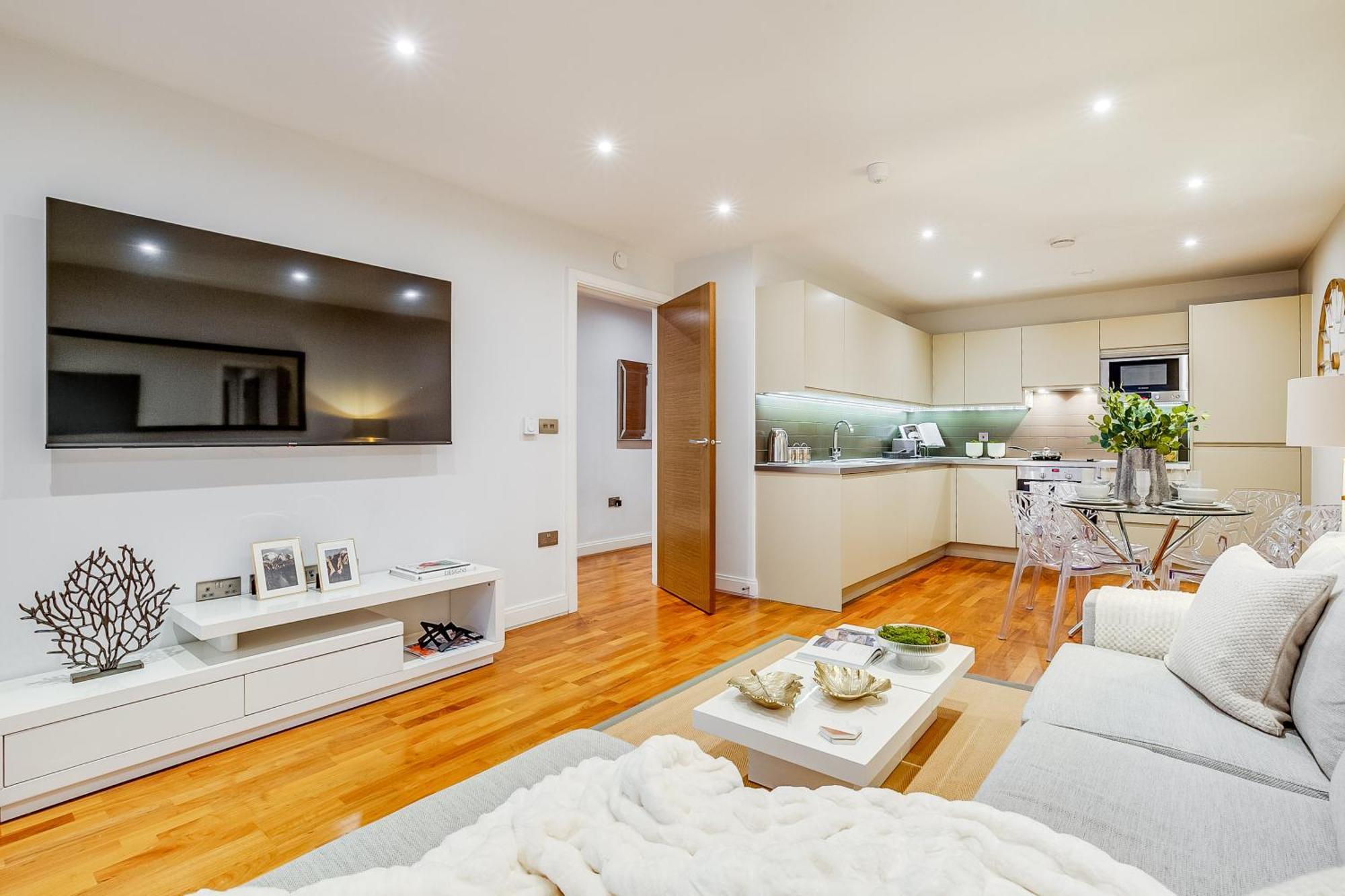 Chic 2br Haven Nestled In Vibrant Battersea Apartment *